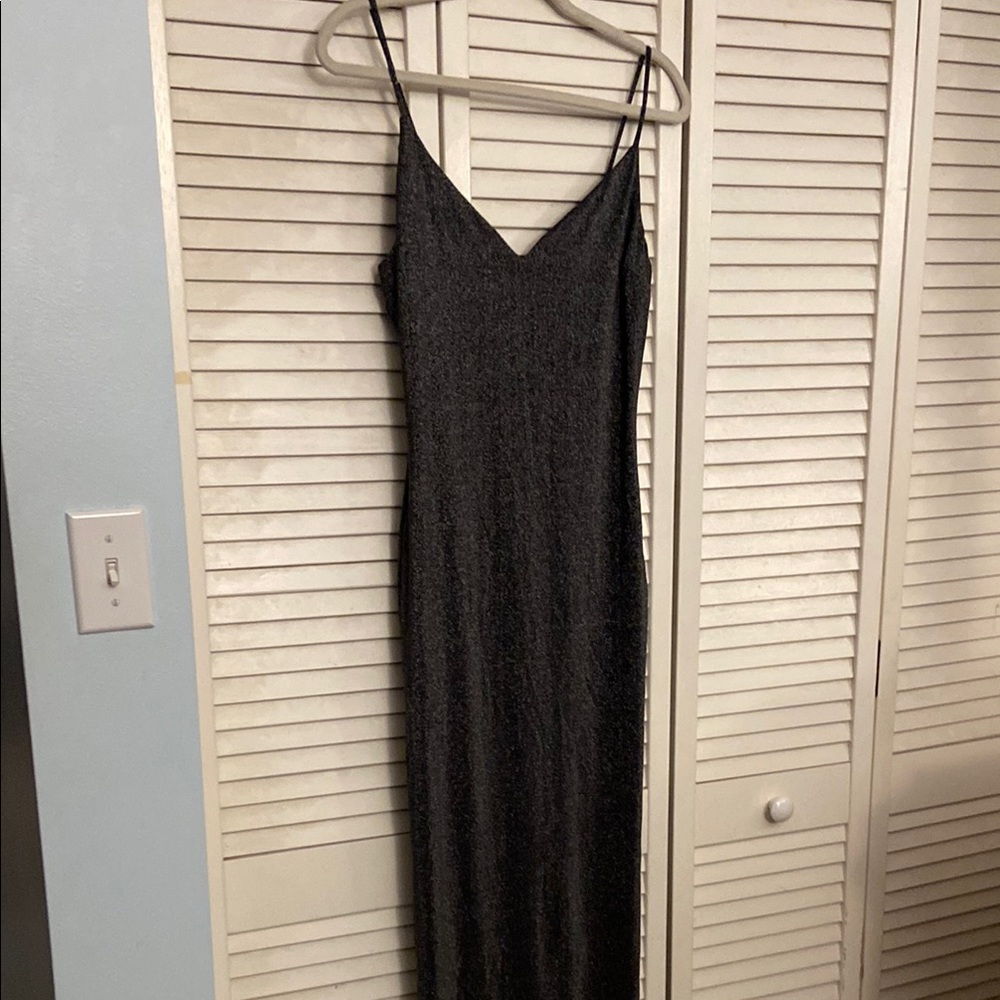 Bear Dance Elegant Black Maxi Dress